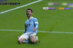 皇马德比惨败解析：库尔图瓦失误与巴尔韦德战术调整之谜